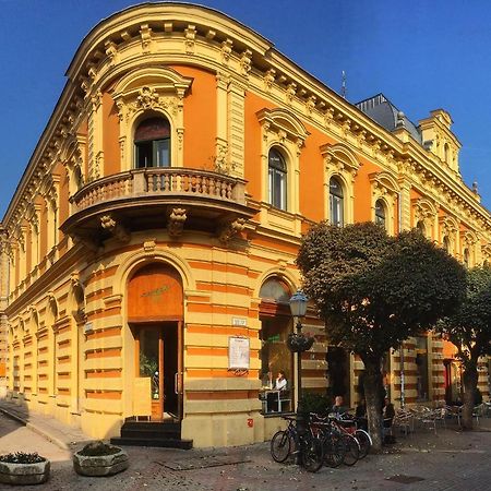 Napartman Печ Экстерьер фото